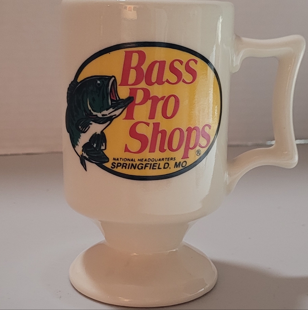 Mug BASS PRO SHOP National Hdqtrs Springfield MO 8 oz Footed Cream Small Unique